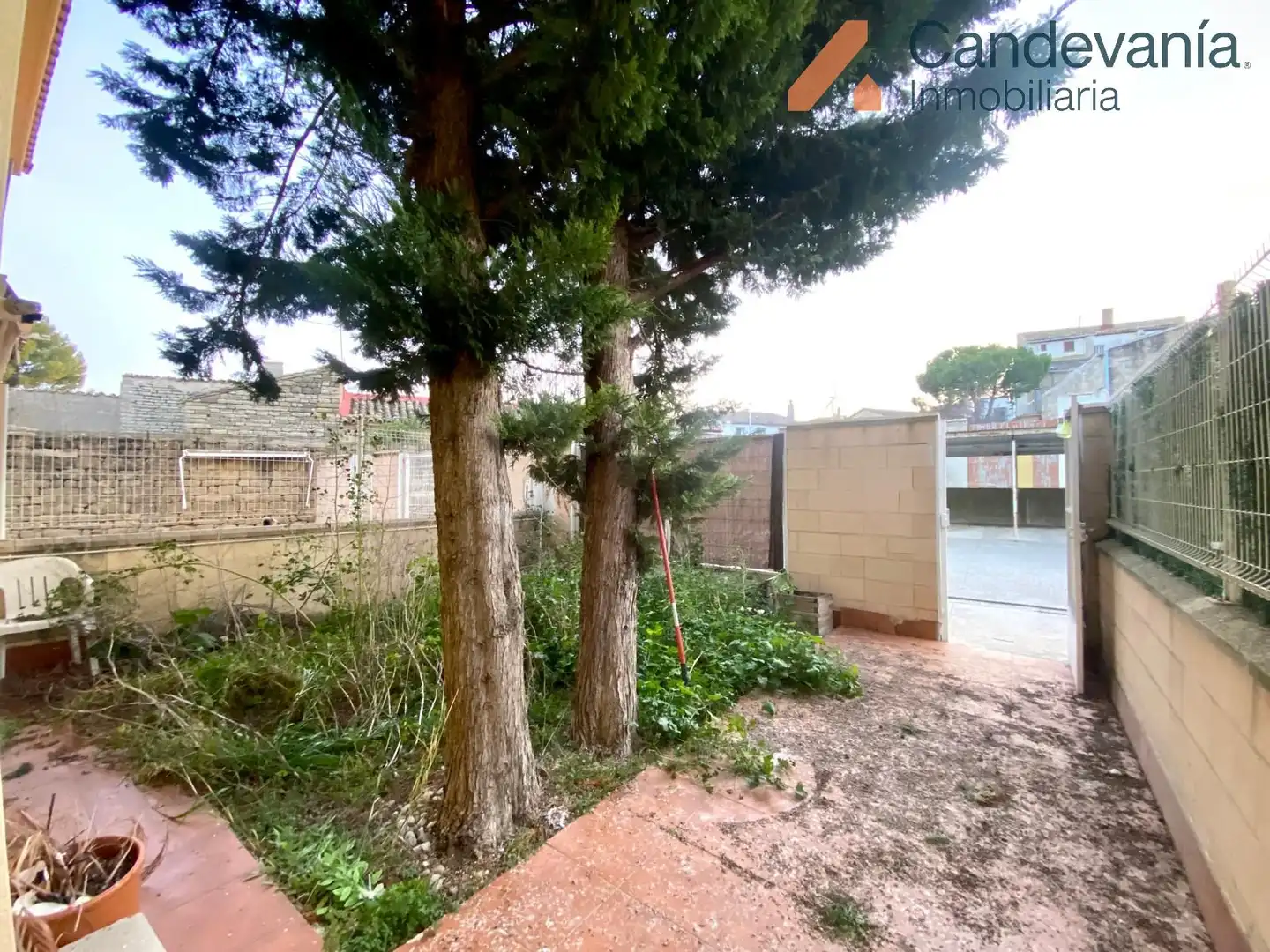 Jardín de Casa adosada en venta en Las Pedrosas con Aire acondicionado, Calefacción y Jardín privado