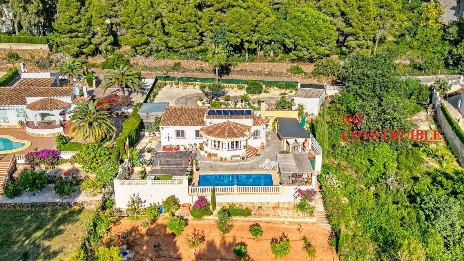 Vista exterior de Casa o xalet en venda en Jávea / Xàbia amb Aire condicionat, Calefacció i Jardí privat