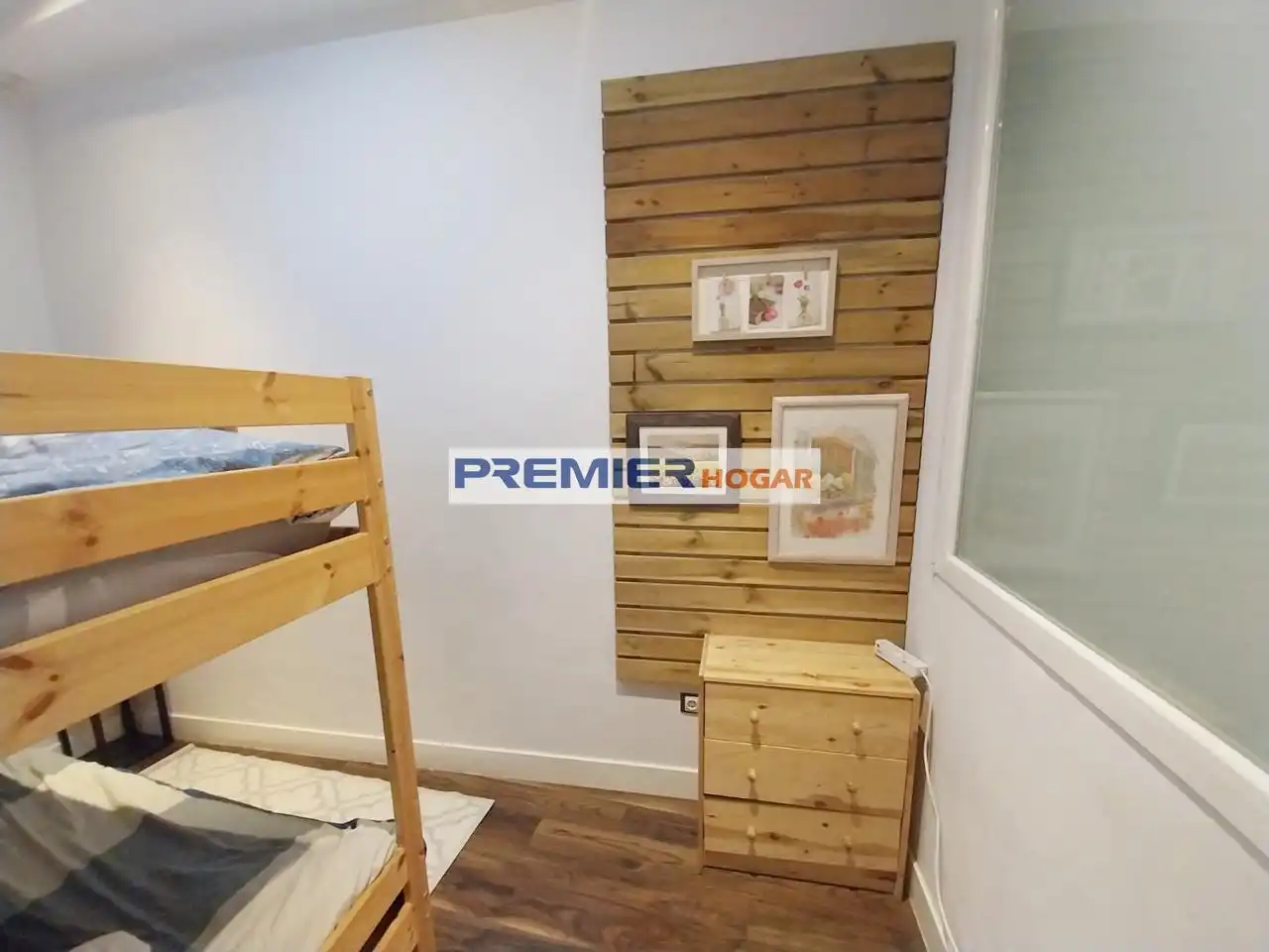 Ground floor for rent in Madrid  with Air Conditioner, Heating and Furnished