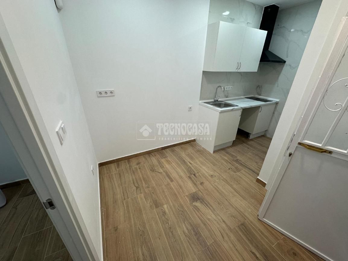 Kitchen of Flat for sale in  Madrid Capital