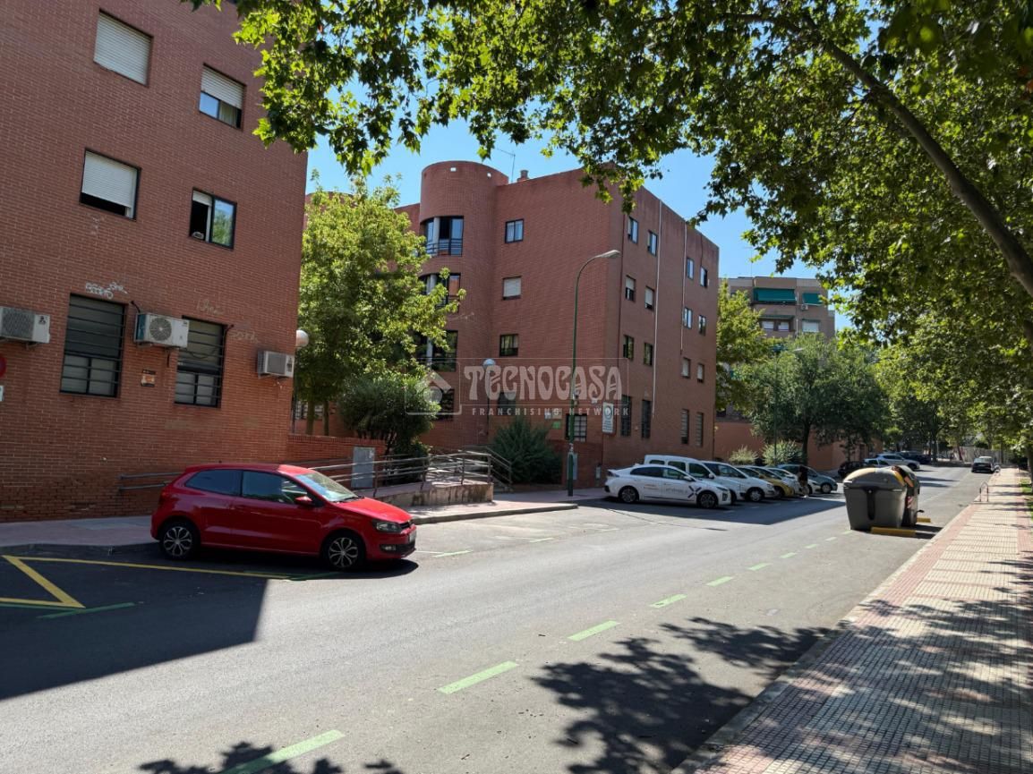 Exterior view of Flat for sale in Alcobendas  with Air Conditioner and Heating