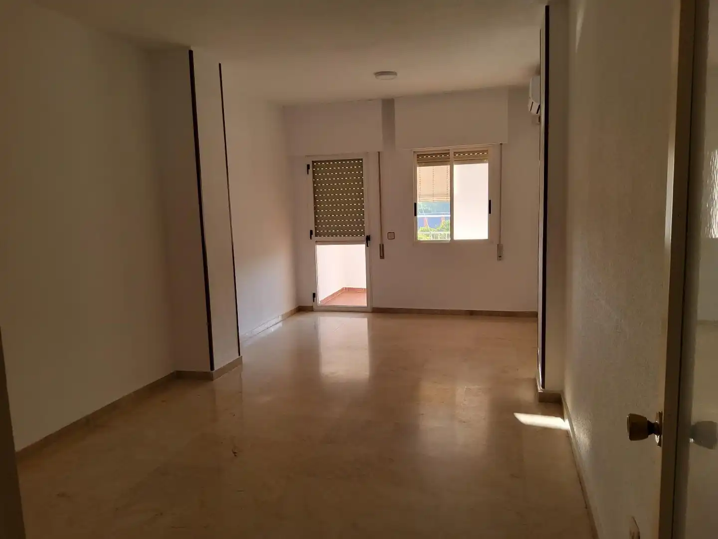 Wohnung zur Miete in Urbadiez - Entrepuentes