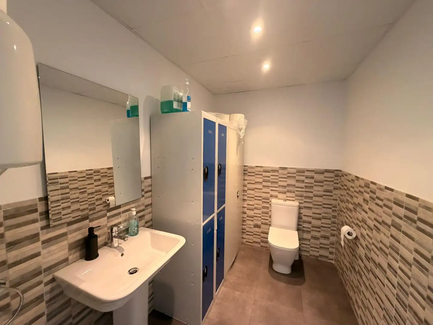 Baño de Nave industrial en venta en Constantí