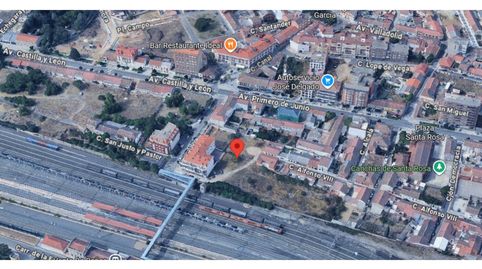 Foto 2 von Residential zum Verkauf in Calle Coulounieix Chamiers, 1, Venta de Baños, Palencia