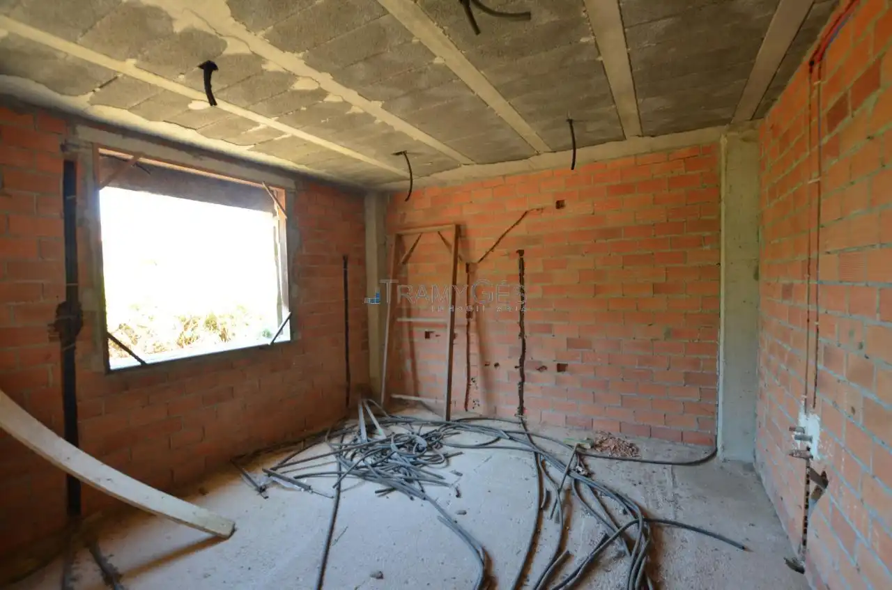 Casa o xalet en venda en Redondela amb Jardí privat, Terrassa i Traster