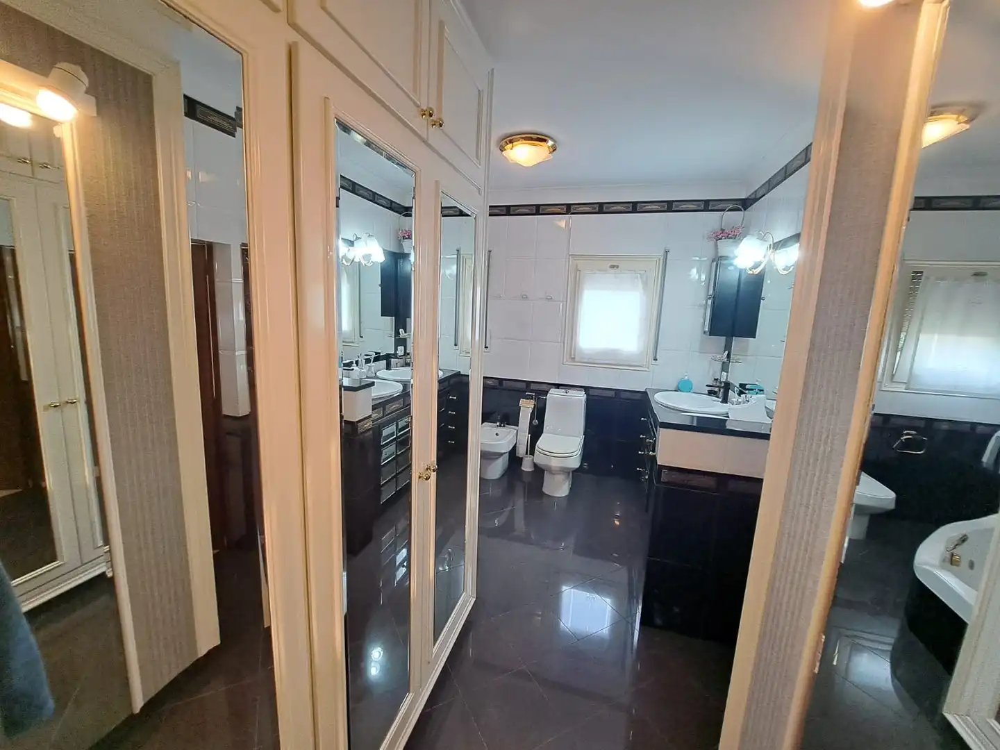 Baño de Casa o chalet en venta en Breda con Aire acondicionado, Calefacción y Jardín privado
