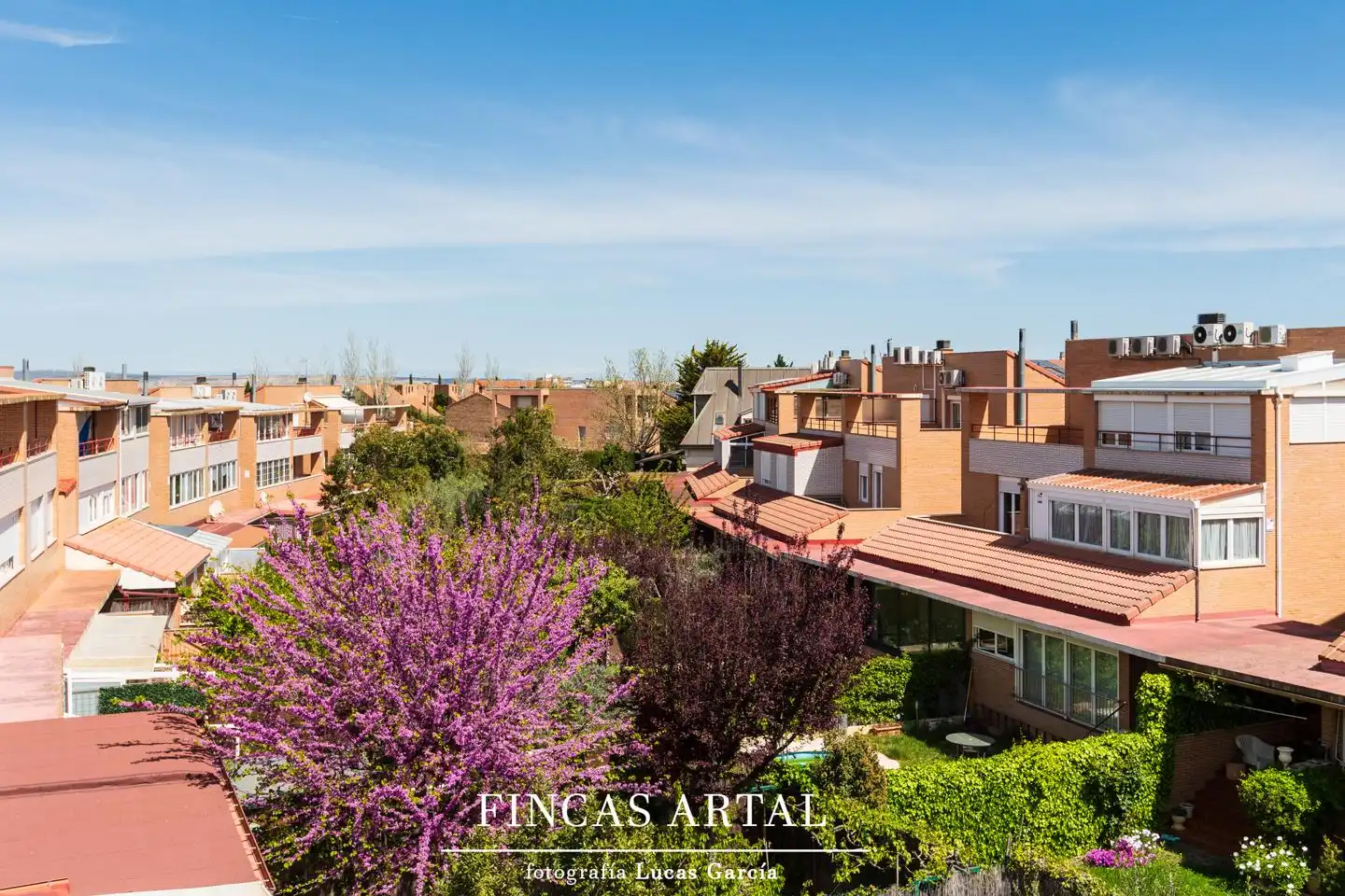 Exterior view of Houses for sale in Zaragoza  with Air Conditioner, Heating and Private garden