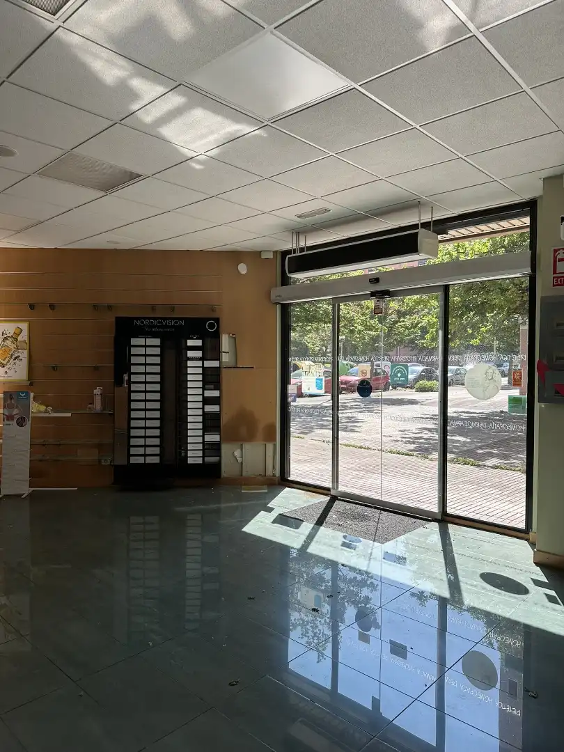 Business premises for sale in Lantarongo Gaztelua Kalea 18, imagen 4