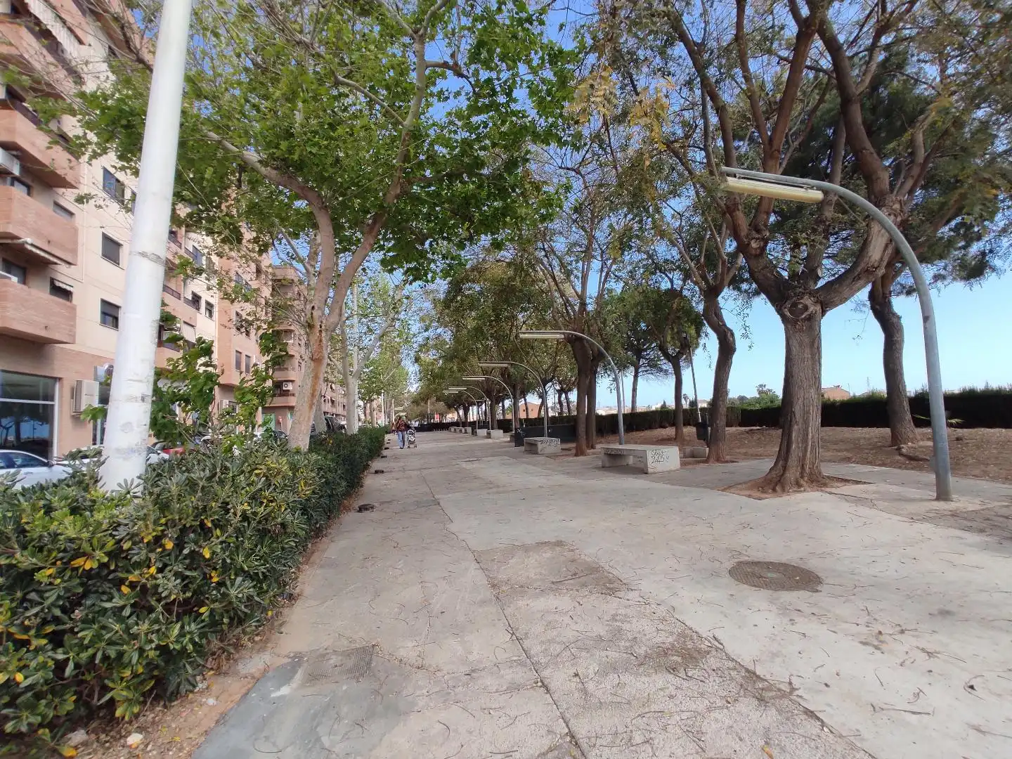 Commercial properties for sale in Ausias March