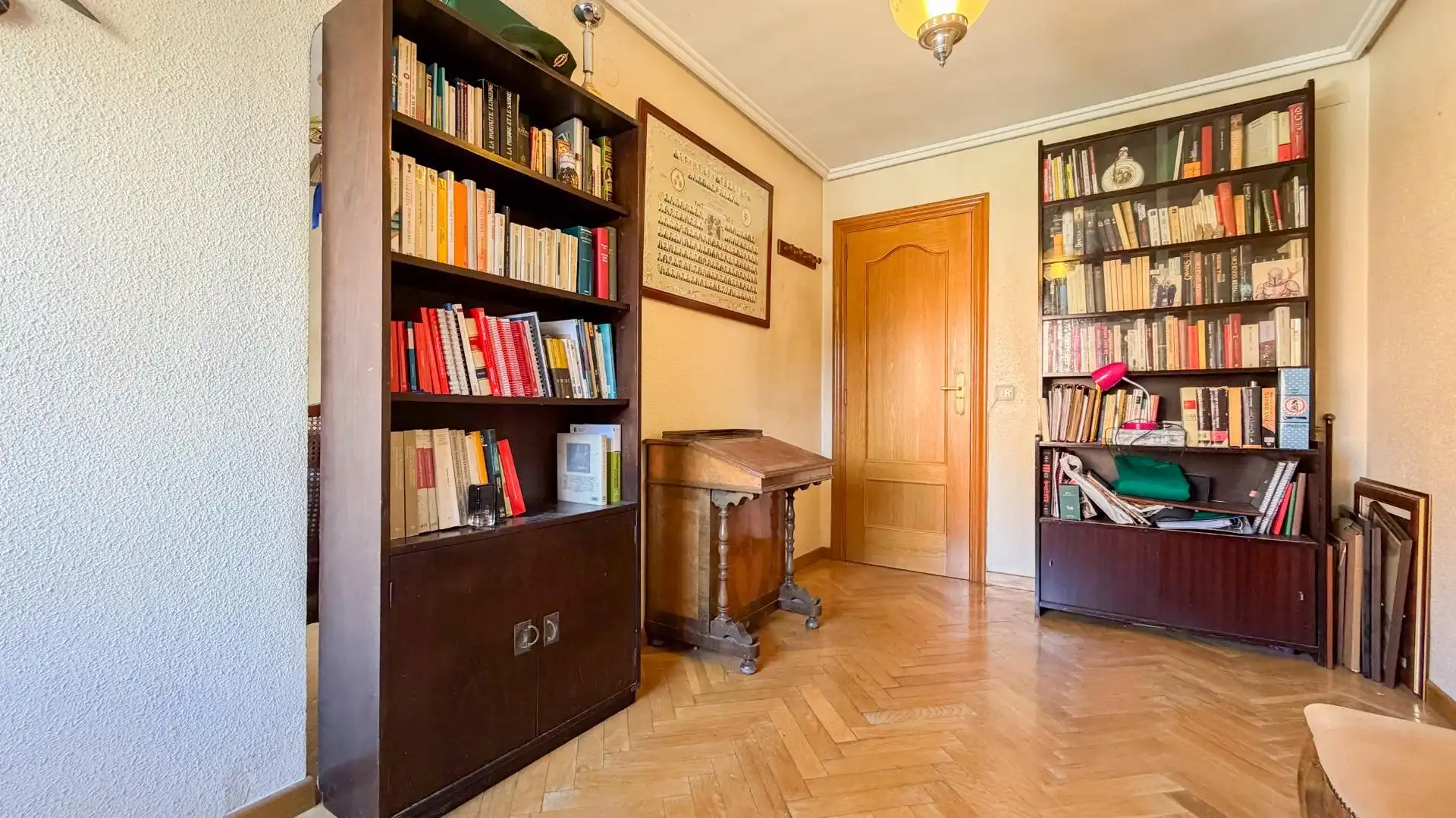 Wohnung zum Verkauf in Valencia mit Klimaanlage, Heizung und Parkett