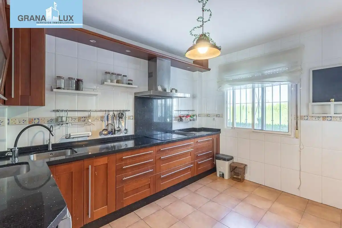 Cocina de Casa o chalet en venta en Vegas del Genil con Aire acondicionado, Calefacción y Terraza