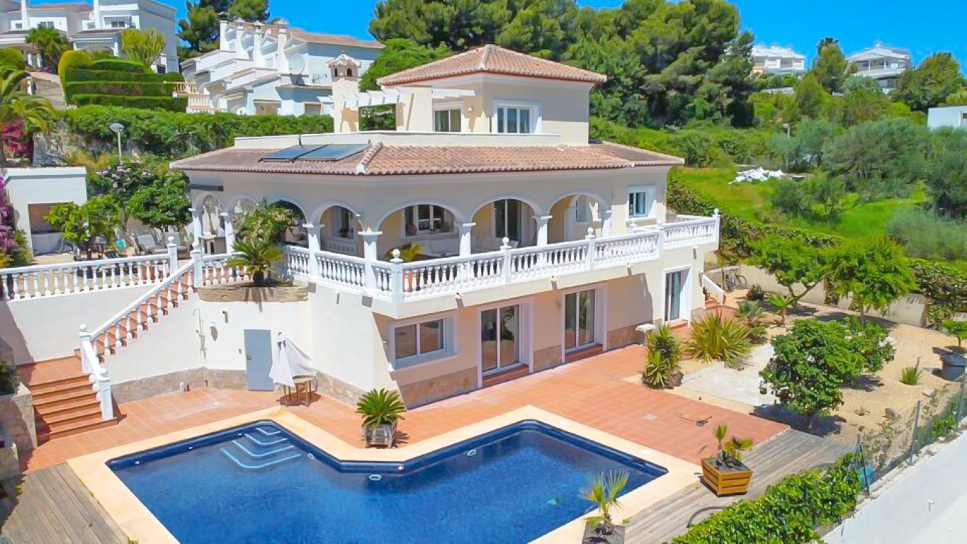 Vista exterior de Finca rústica en venda en Moraira amb Aire condicionat, Calefacció i Jardí privat
