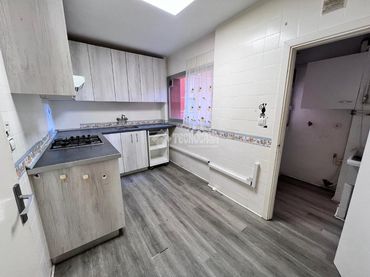Piso con ascensor en venta en Barrio Venecia - Nueva Alcalá
