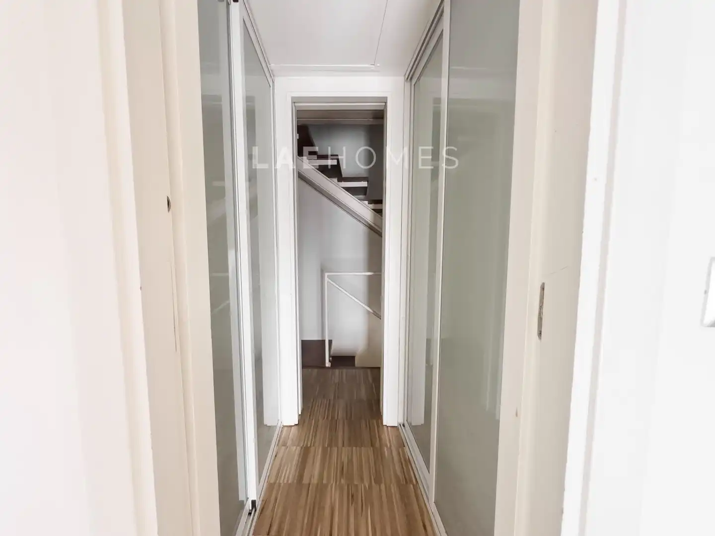 Maisonette zum Verkauf in Sevilla mit Klimaanlage, Heizung und Terrasse