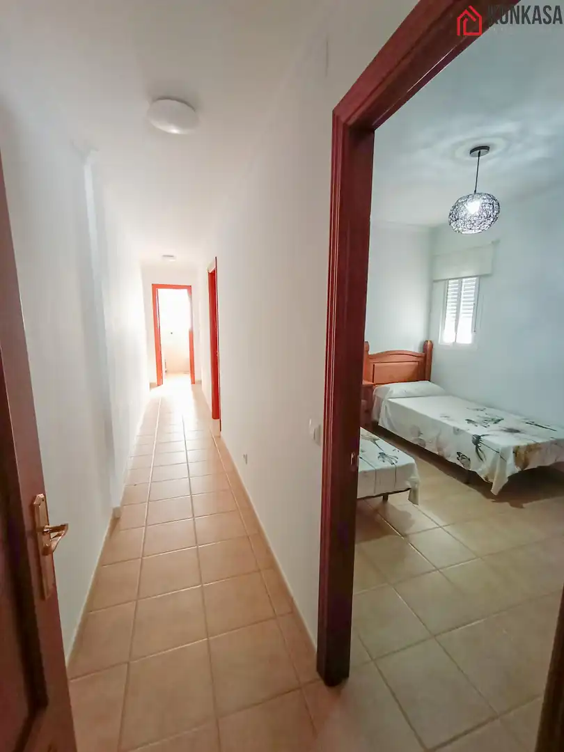 Flat with terrace for sale in Algar, imagen 3