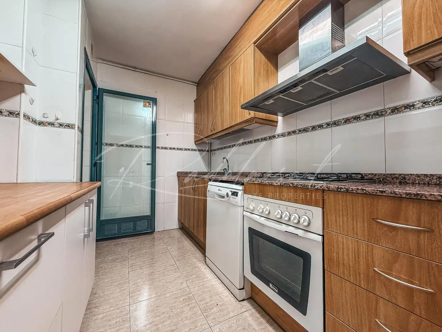 Küche von Wohnung zum Verkauf in Cambrils mit Klimaanlage, Heizung und Privatgarten