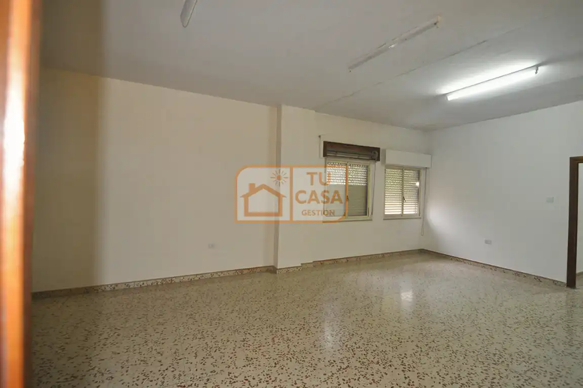 Gewerbefläche zum Verkauf in Calle Santa Joaquina de Vedruna, imagen 3