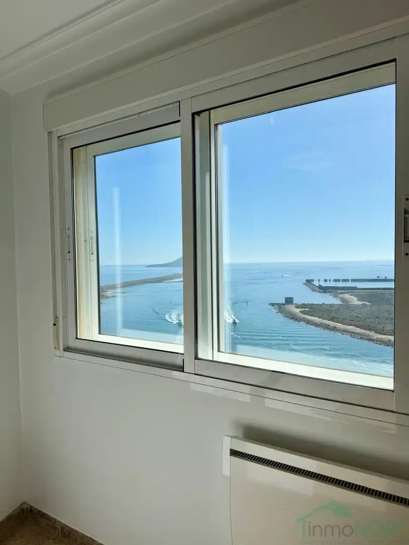 Schlafzimmer von Dachboden zum Verkauf in La Manga del Mar Menor mit Terrasse, Möbliert und Gemeinschaftspool