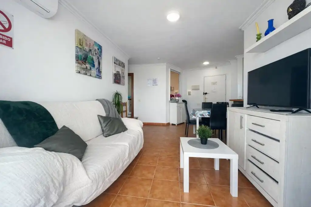 Apartamento con piscina en venta en Puerto Marina, imagen 10