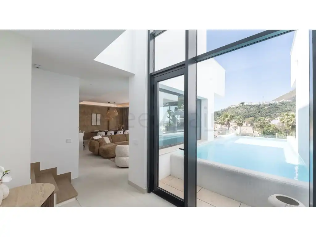House with pool for sale in Calle Pecana, imagen 7