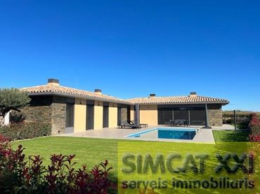 Casa con piscina en venta en Ordis