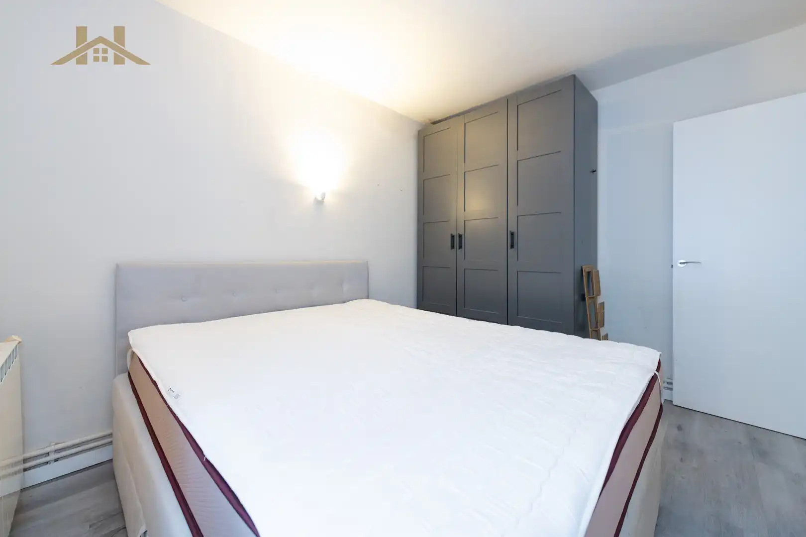 Habitación de Casa adosada en venta en Miraflores de la Sierra con Calefacción, Jardín privado y Trastero