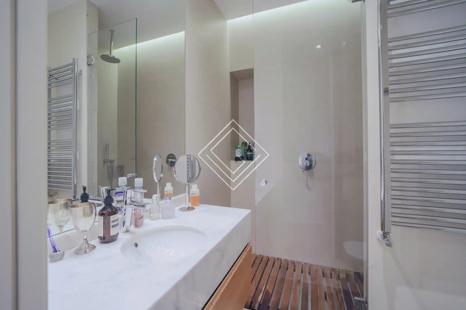Badezimmer von Wohnung zur Miete in Madrid mit Klimaanlage, Heizung und Haustiere erlaubt
