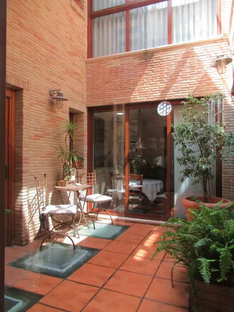 Casa amb terrassa en venda a Centro