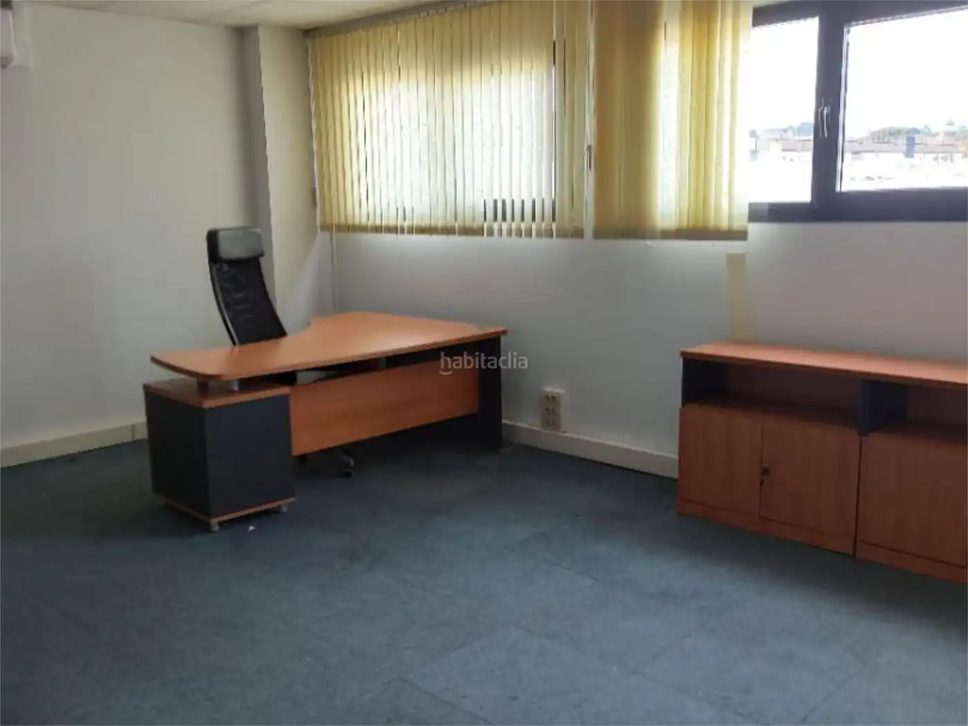 Büro zur Miete in BI-2704 25, imagen 2