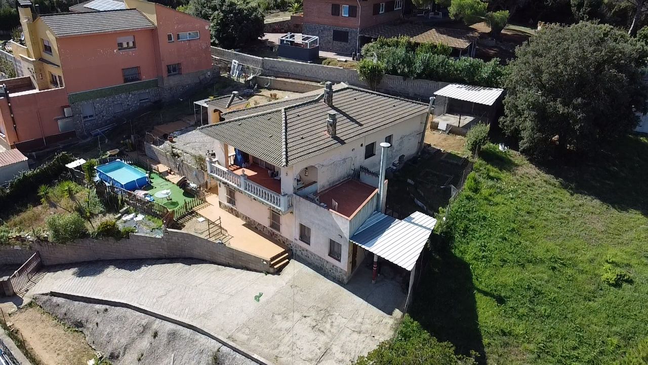 Exterior view of House or chalet for sale in Llinars del Vallès  with Heating and Terrace