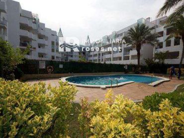 Wohnung mit Pool zum Verkauf in Port Joan