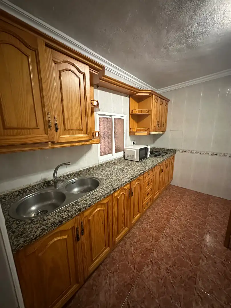 Casa adosada en venta en Iznate