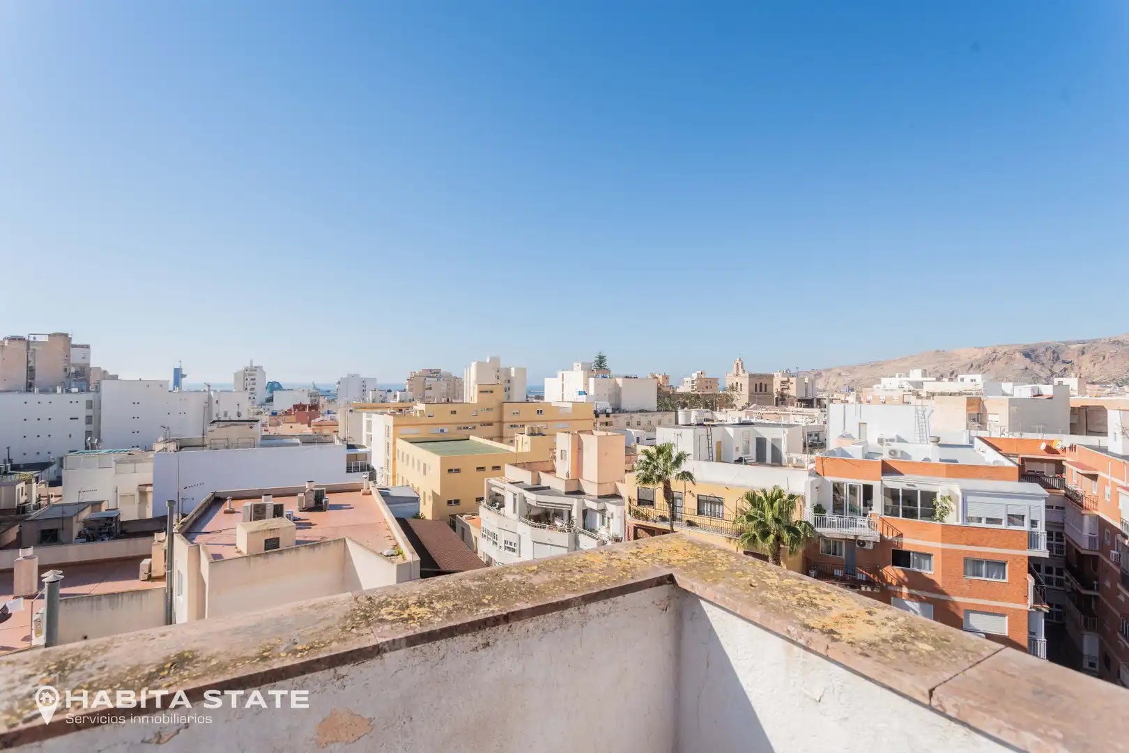 Exterior view of Flat for sale in Almería  with Air Conditioner, Heating and Oven