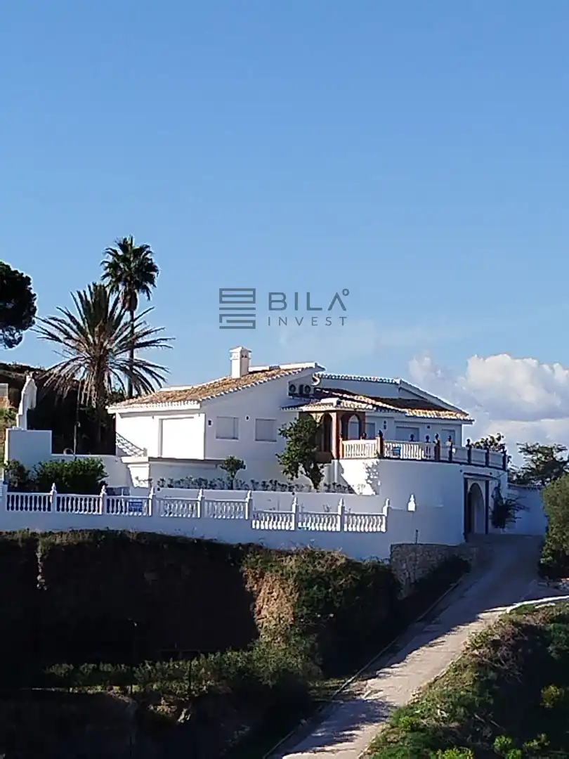 Chalet con piscina en venta en Cerros del Aguila, imagen 67