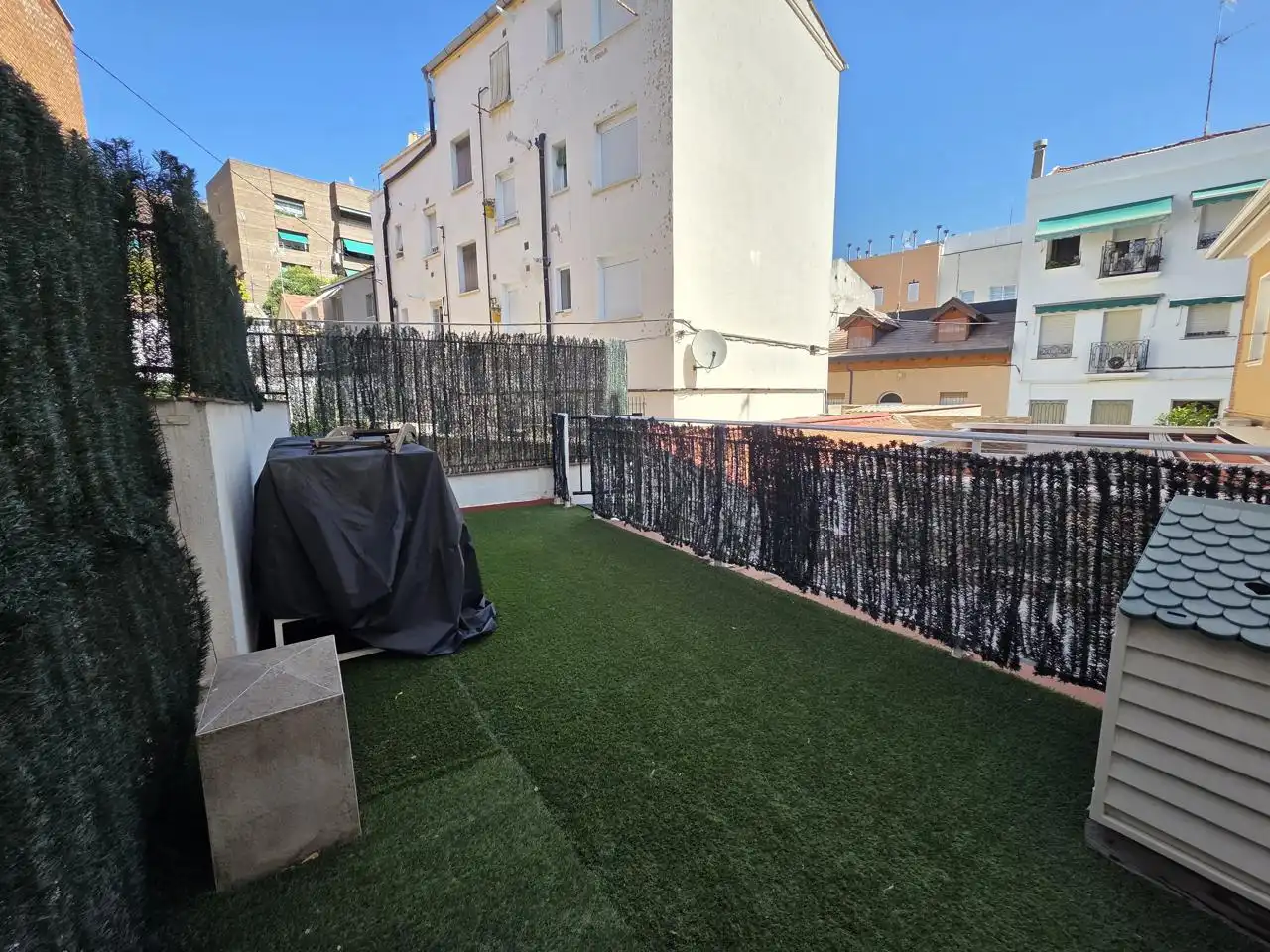 Houses for rent in Calle de Tremp, Ciudad Universitaria