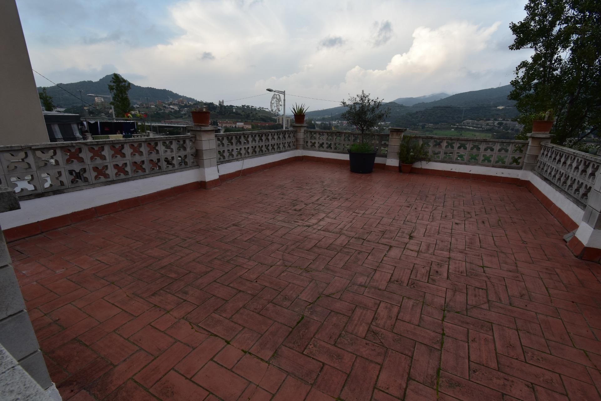 Terrace of Single-family semi-detached for sale in  Barcelona Capital  with Heating, Private garden and Terrace
