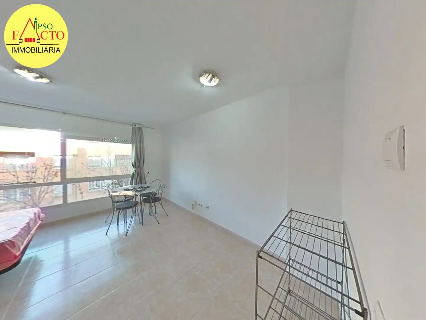 Habitación de Piso en venta en Girona con Calefacción