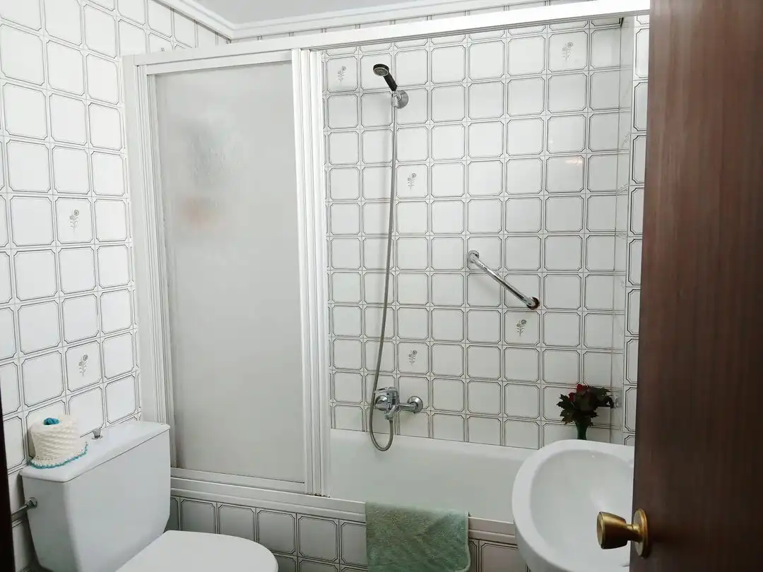 Baño de Piso en venta en Ezcaray con Calefacción