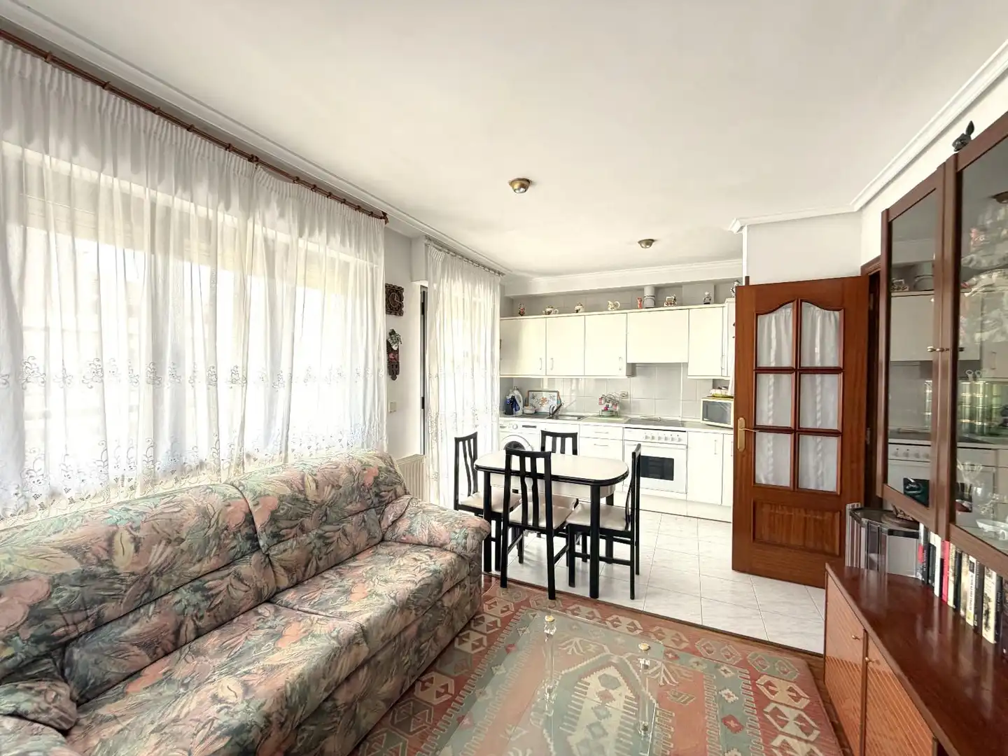 Sala d'estar de Àtic en venda en Lasarte-Oria amb Calefacció, Parquet i Terrassa