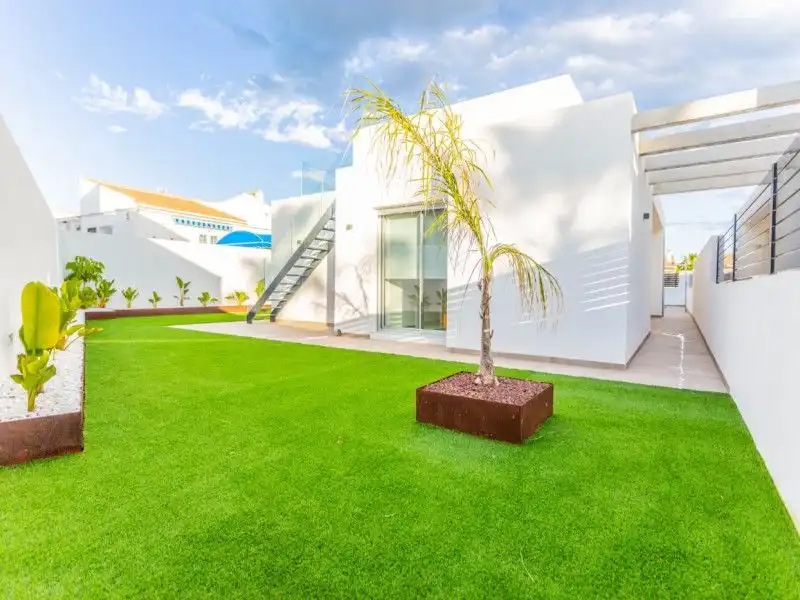 Detached house with pool for sale in Los Balcones - Los Altos, imagen 13