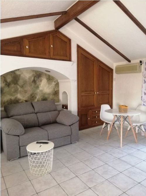 Sala d'estar de Casa adosada de lloguer en Elche / Elx amb Moblat i Piscina comunitària