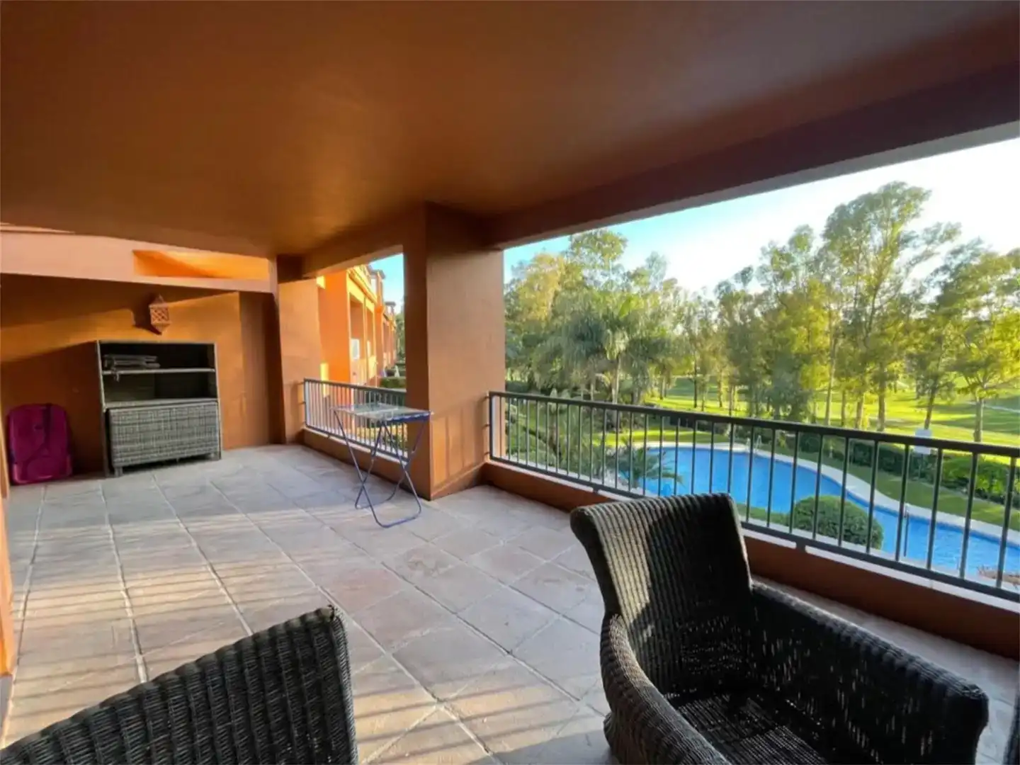 Terrasse von Wohnung zur Miete in Estepona mit Klimaanlage und Schwimmbad
