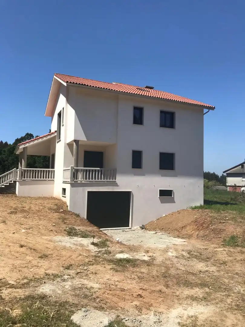 Vista exterior de Casa o xalet en venda en Arzúa amb Jardí privat, Terrassa i Traster