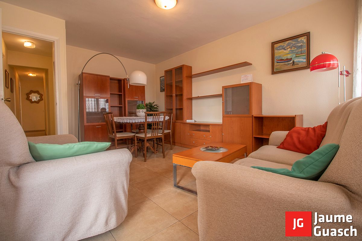 Living room of Flat for sale in Torredembarra  with Terrace and Oven