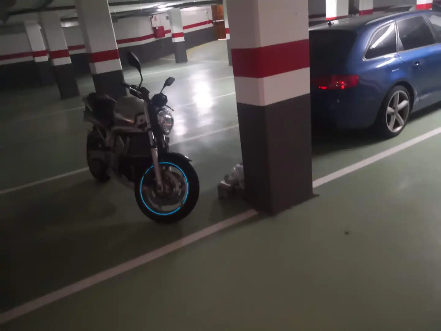 Parking de Piso en venta en Malpica de Bergantiños con Calefacción y Jardín privado
