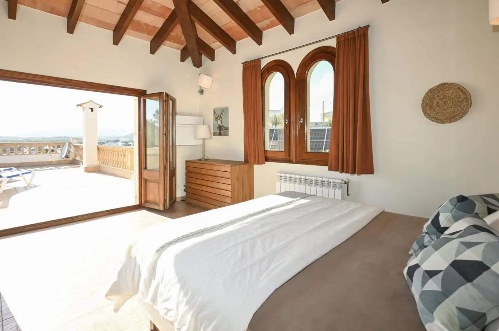 Schlafzimmer von Country house zum Verkauf in Capdepera mit Heizung, Terrasse und Abstellraum