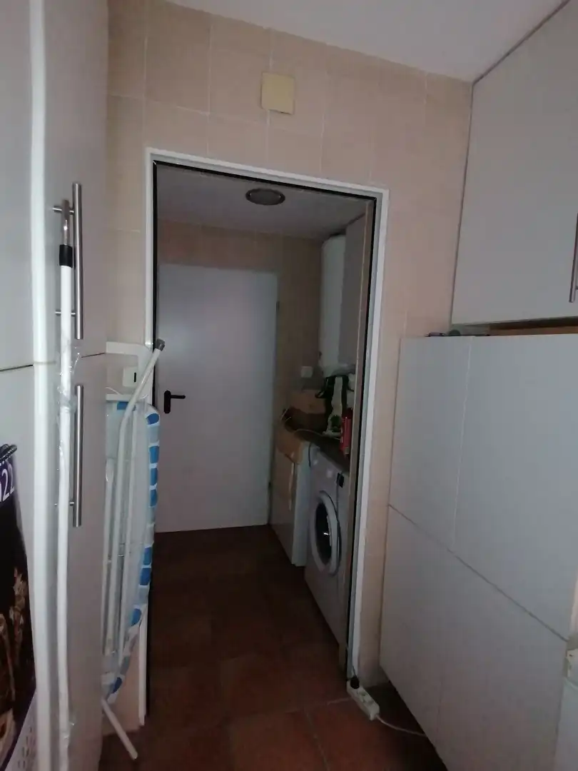 Cuina de Casa adosada de lloguer en Algeciras amb Jardí privat, Terrassa i Traster