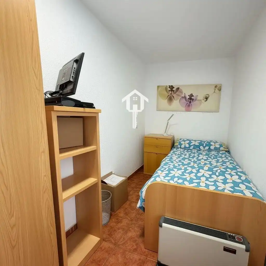 Habitación de Piso en venta en Alicante / Alacant con Terraza, Trastero y Balcón