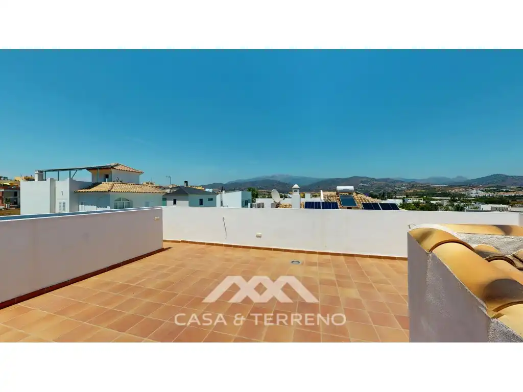 Terrassa de Casa o xalet en venda en Vélez-Málaga amb Aire condicionat, Jardí privat i Terrassa