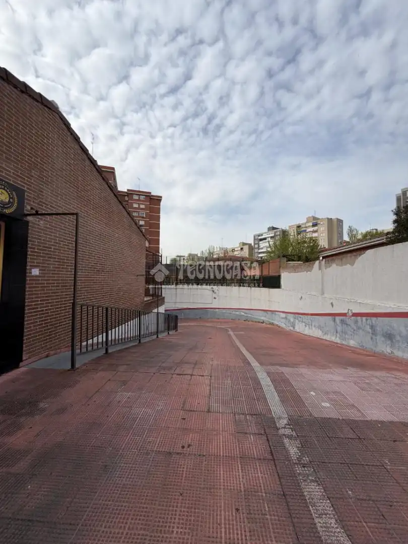 Vista exterior de Garaje en venta en Fuenlabrada